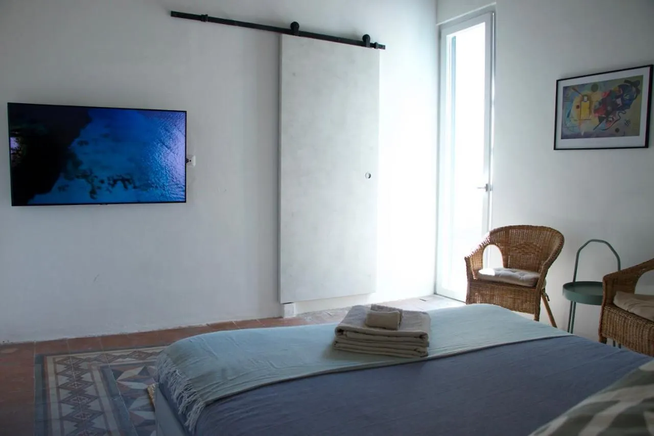 Apartment With Kitchen Balcony And Ac Palermo 0*,  Italy