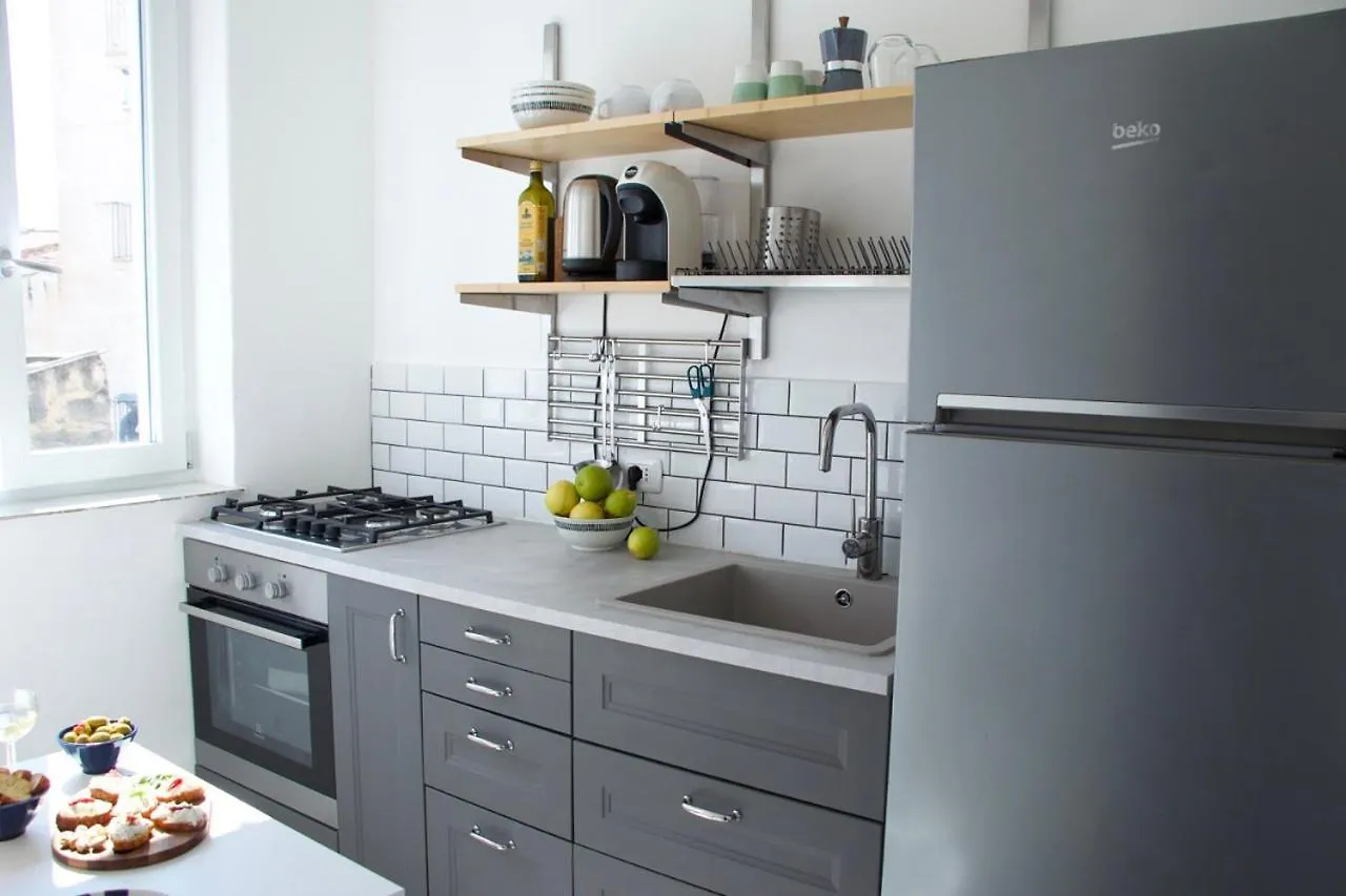 Apartment With Kitchen Balcony And Ac Palermo